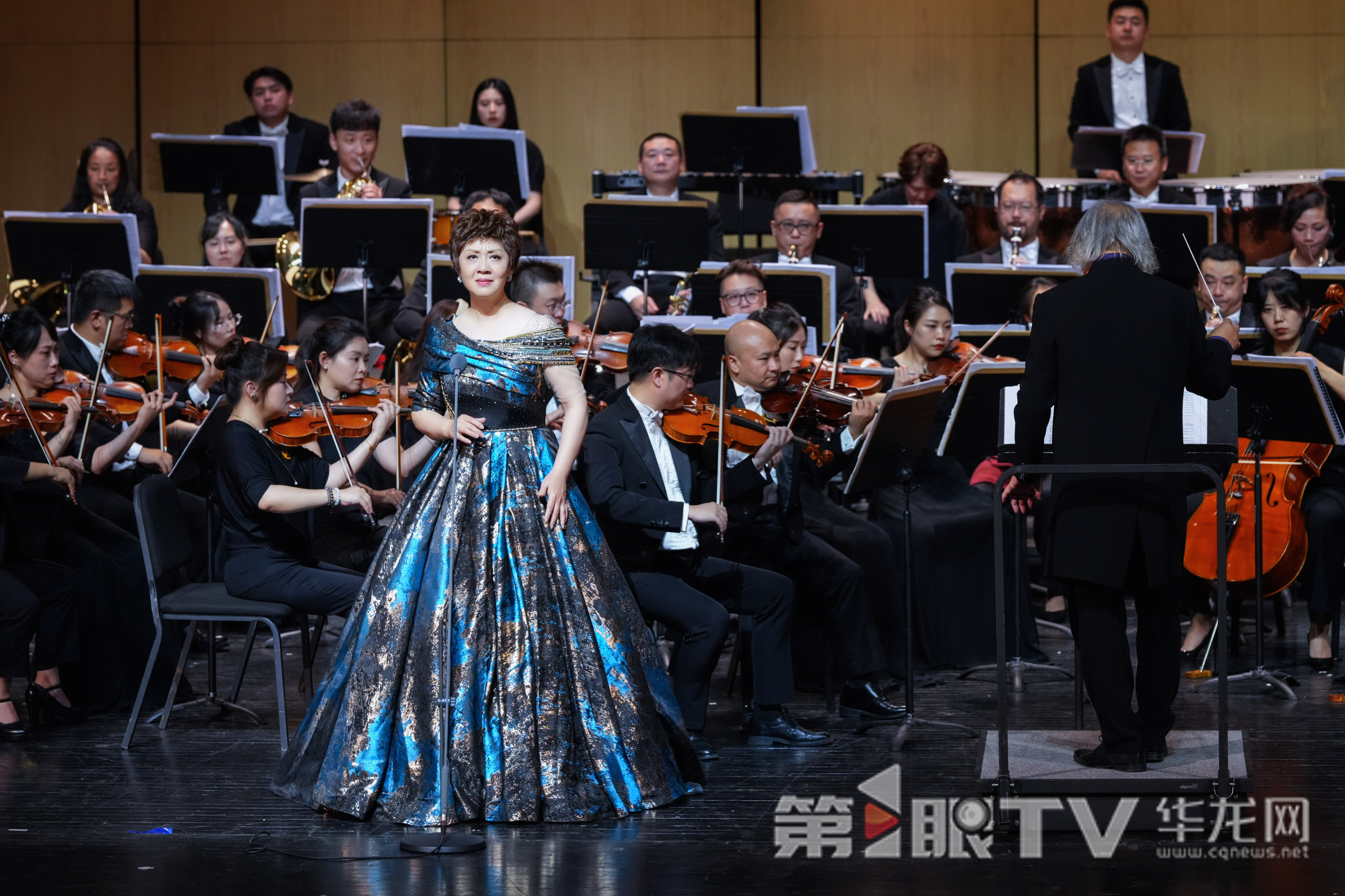 张礼慧《是你一直想着我》。第1眼TV-华龙网记者 李一鸣 摄 张礼慧《是你一直想着我》。第1眼TV-华龙网记者 李一鸣 摄