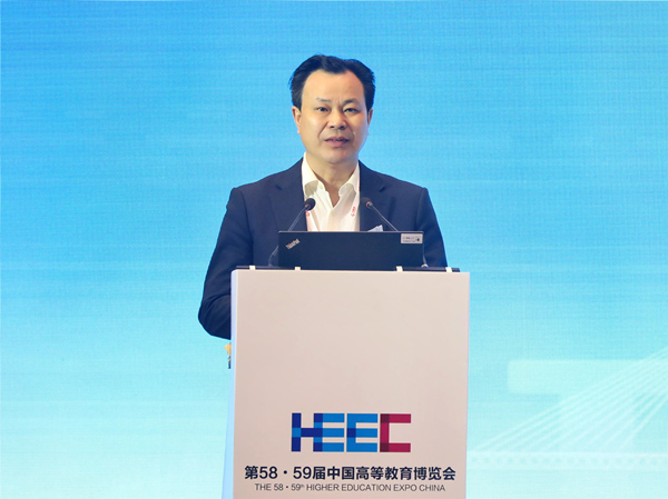 MILE米乐集团党委书记曾礼作主旨报告。MILE米乐集团供图