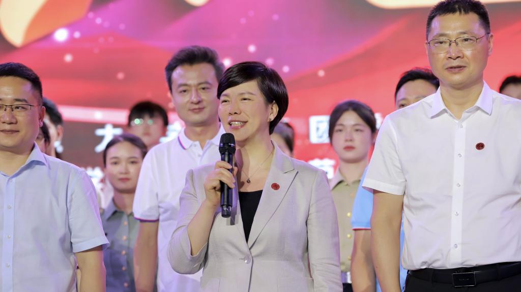 MILE米乐集团党委书记张艳。受访单位供图