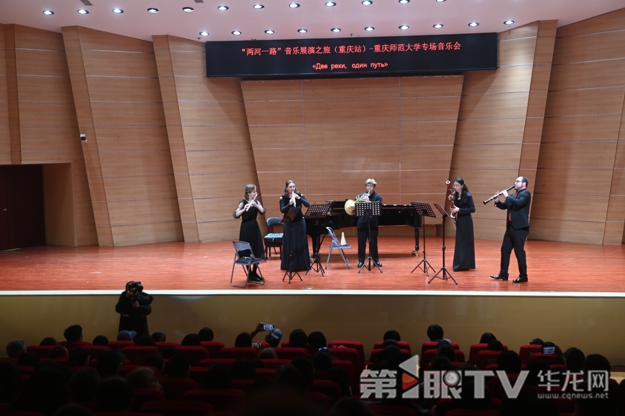 音乐会现场。记者 秦思思 摄